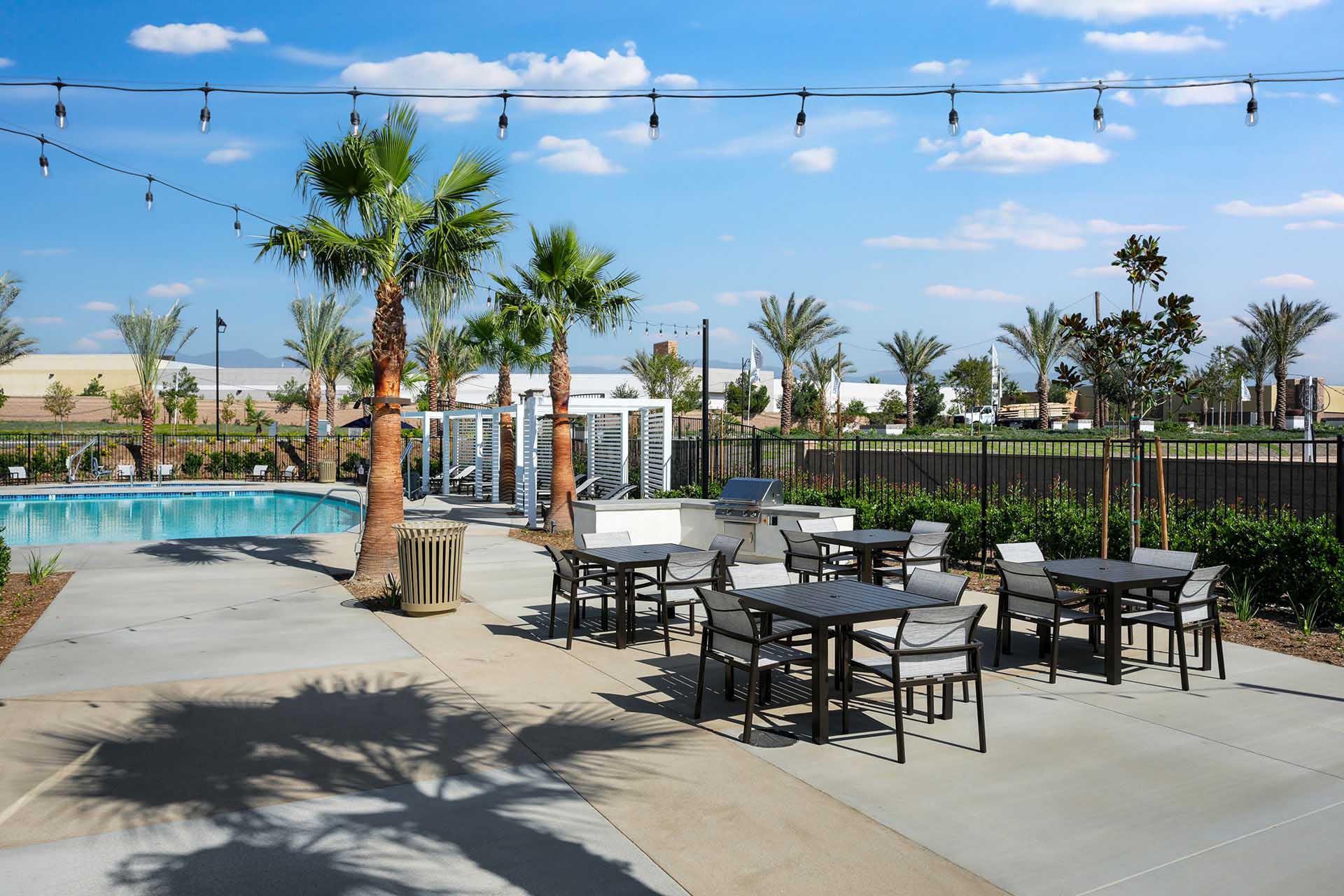 Open Dining Space - Renaissance at Rialto